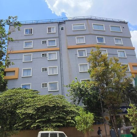 Olive Hotel Indiranagar By Embassy Group Bangalore Esterno foto